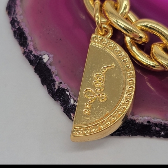 NWOT Lilly Pultzier 💖 Charm Bracelet with 6 charms!! ADORBS! - Picture 8 of 15